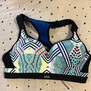 Victoria Sports Bra 34B